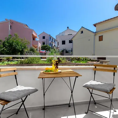 شقة Casa Lambasa شيبينيك