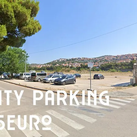 Casa Lambasa شقة شيبينيك